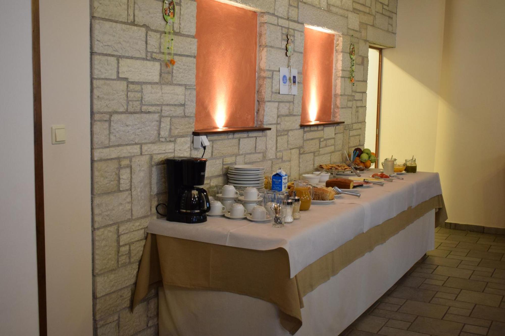 Agnantio Hotel อิโออันนินา ภายนอก รูปภาพ