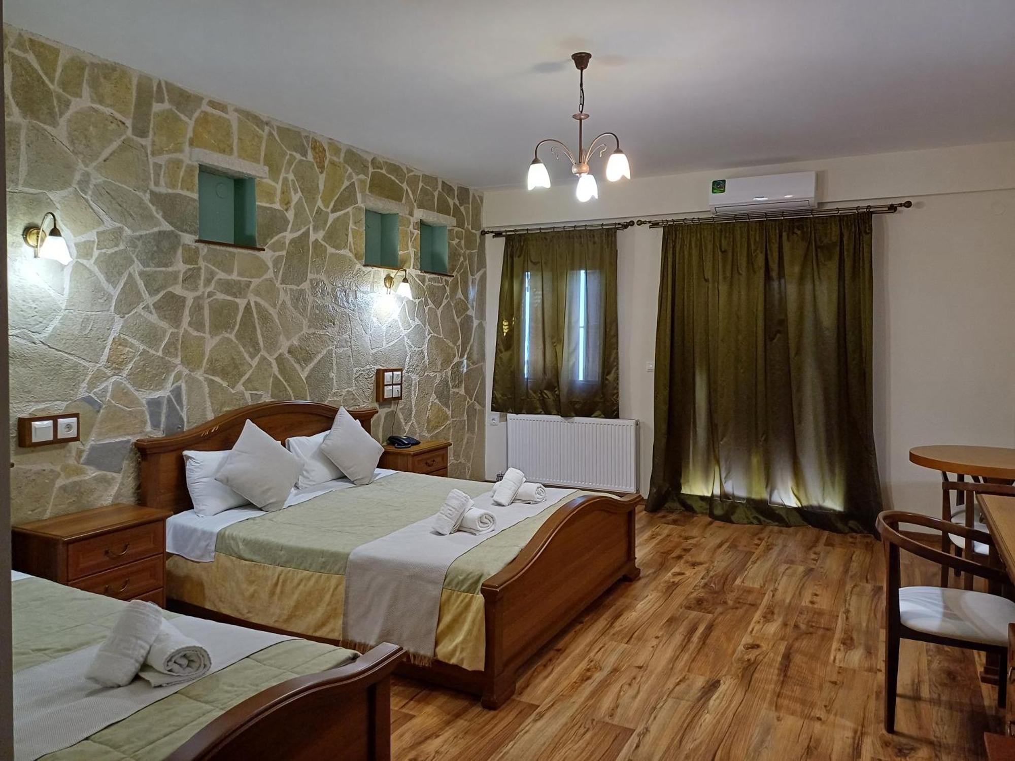 Agnantio Hotel อิโออันนินา ภายนอก รูปภาพ